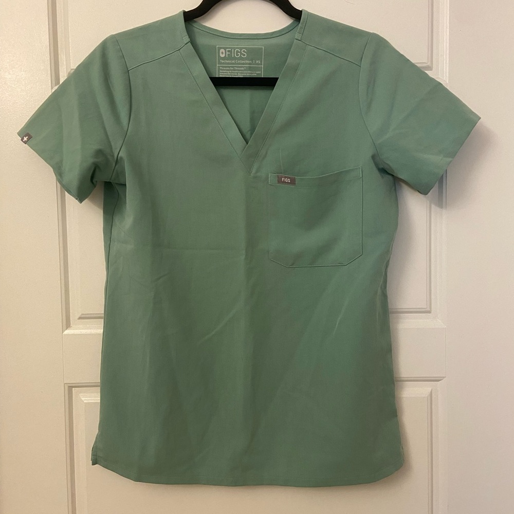 Figs women’s Jade Catarina - On-Pocket Scrub Top